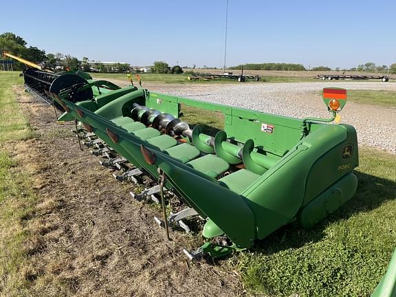 Image of John Deere 608C equipment image 1