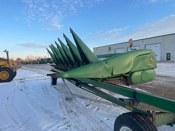 Main image John Deere 608C