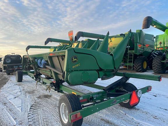 Image of John Deere 608C equipment image 3