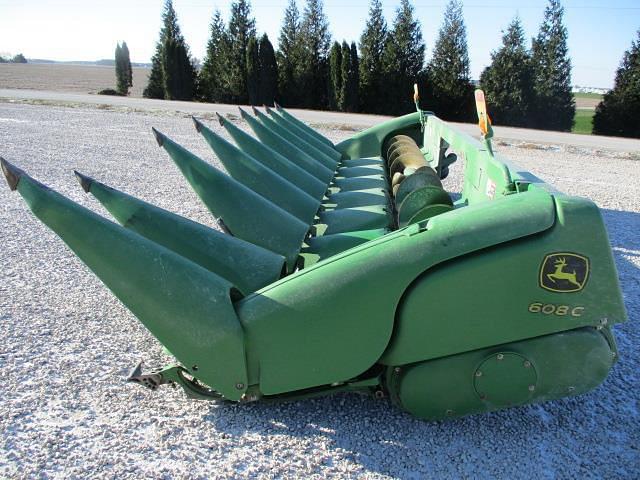 Image of John Deere 608C equipment image 4