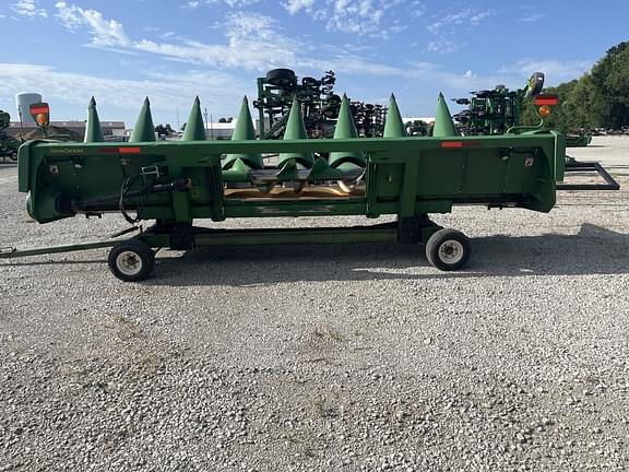 Image of John Deere 608C equipment image 4