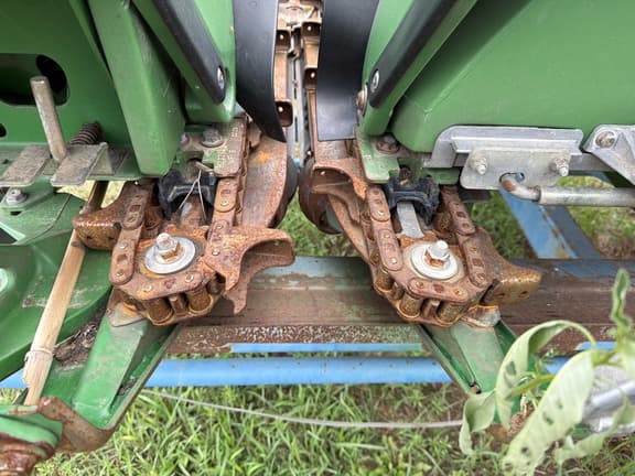 Image of John Deere 608C equipment image 1
