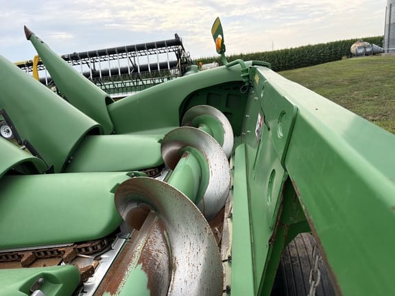 2012 John Deere 608C Equipment Image0