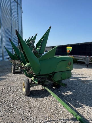 2012 John Deere 608C Equipment Image0