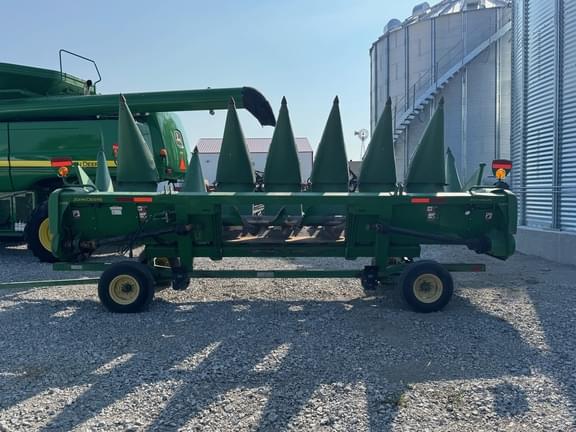 Image of John Deere 608C equipment image 3
