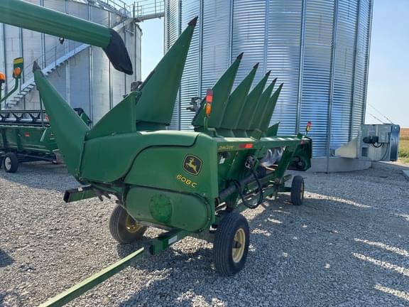Image of John Deere 608C equipment image 2