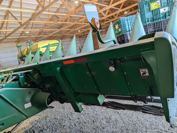 Image of John Deere 608C equipment image 2