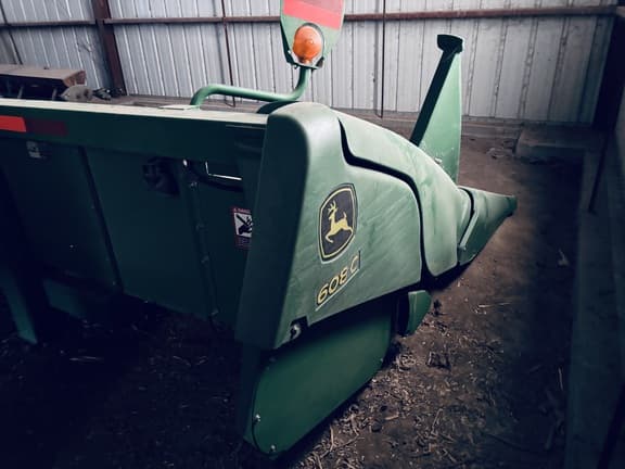 Image of John Deere 608C equipment image 3