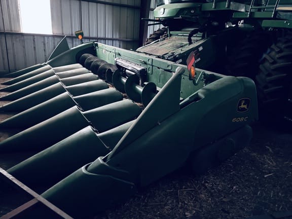 2012 John Deere 608C Equipment Image0