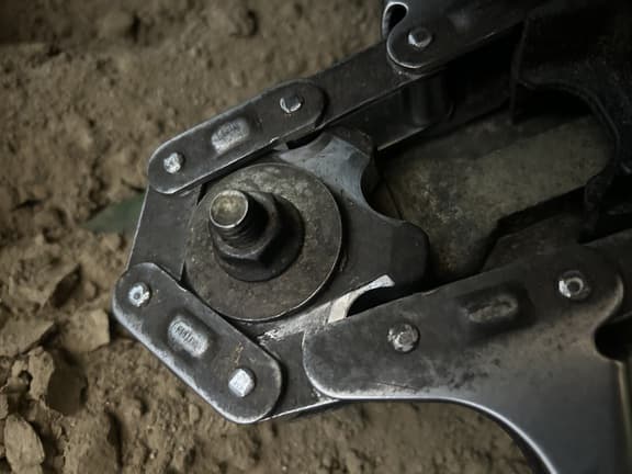 Image of John Deere 608C equipment image 1