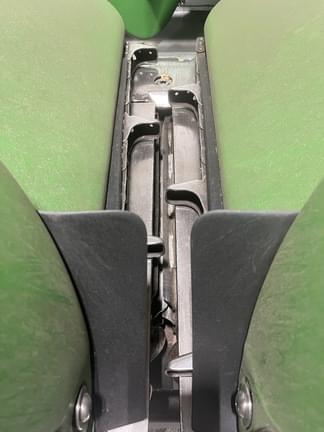 Image of John Deere 608C equipment image 4