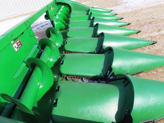 Image of John Deere 608C equipment image 1