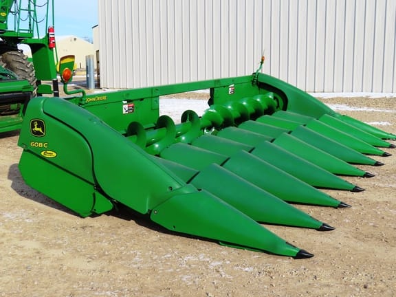 2012 John Deere 608C Equipment Image0