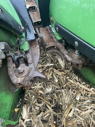 Image of John Deere 608C equipment image 4