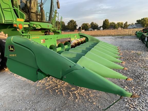 Image of John Deere 608C equipment image 1