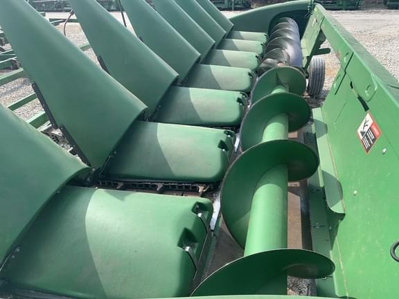 Image of John Deere 608C equipment image 2