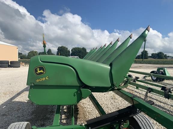 Image of John Deere 608C equipment image 1