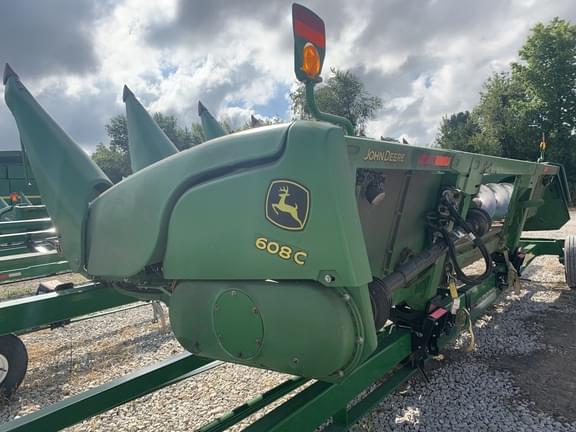 Image of John Deere 608C equipment image 3