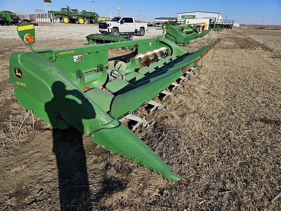 Image of John Deere 608C equipment image 2