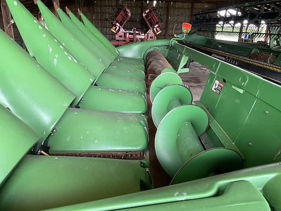 Image of John Deere 608C equipment image 3
