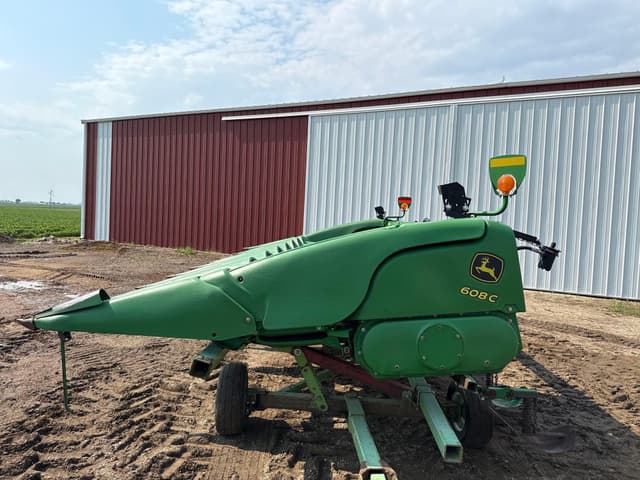 Image of John Deere 608C equipment image 4