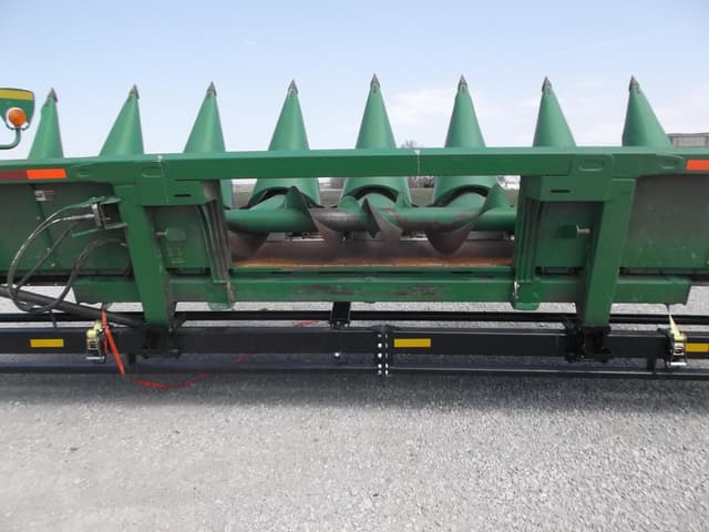 Image of John Deere 608C equipment image 3