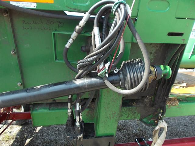 Image of John Deere 608C equipment image 4