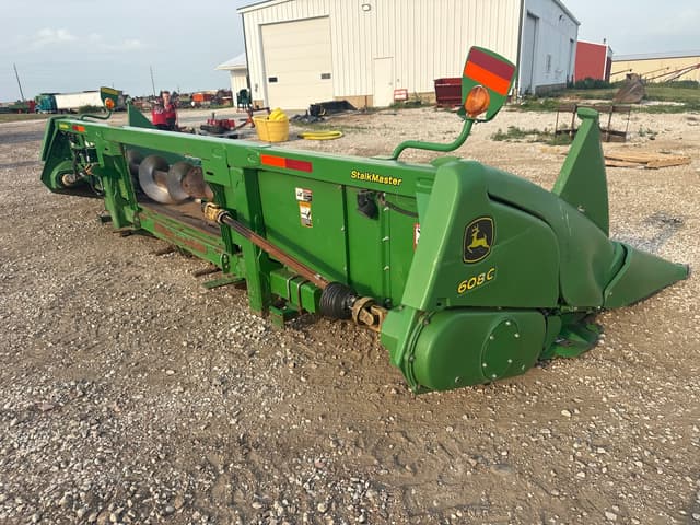 Image of John Deere 608C equipment image 3