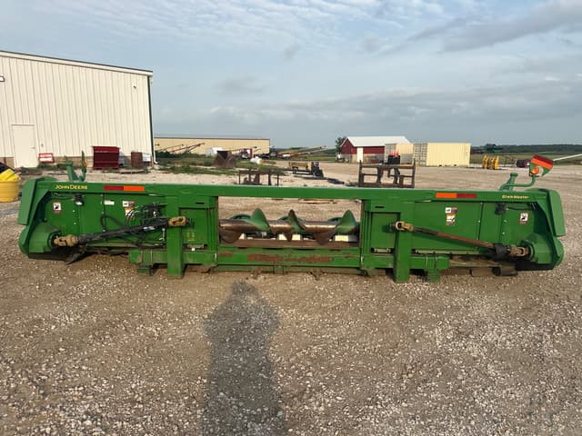 Image of John Deere 608C equipment image 2