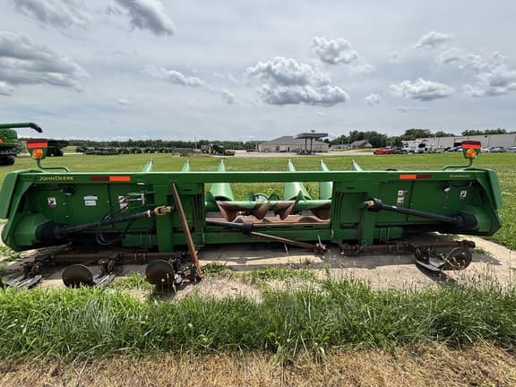 Image of John Deere 608C equipment image 3