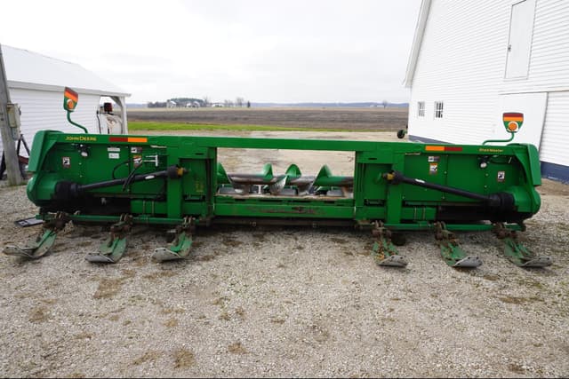 Image of John Deere 608C equipment image 2