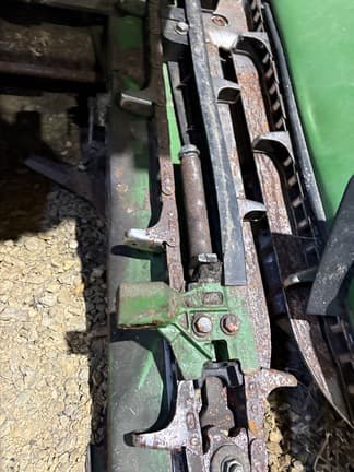 Image of John Deere 608C equipment image 3