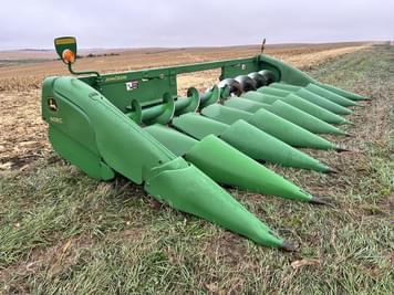 Main image John Deere 608C