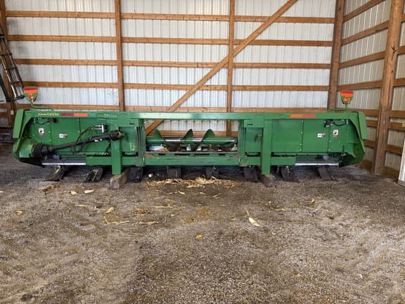 Image of John Deere 608C equipment image 1