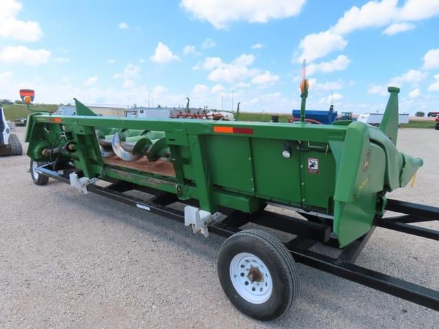Image of John Deere 608C equipment image 4