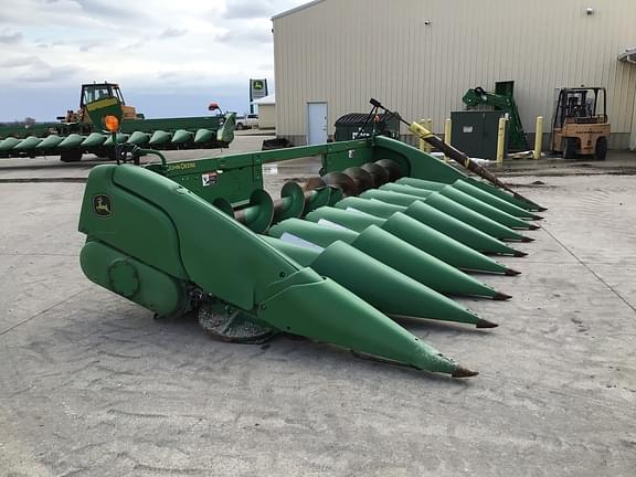 Image of John Deere 608C equipment image 4