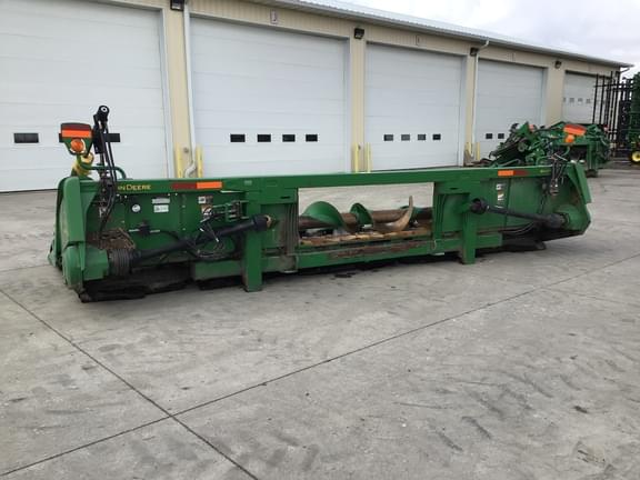 Image of John Deere 608C equipment image 4