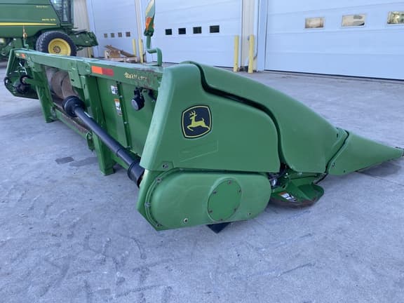 Image of John Deere 608C equipment image 4