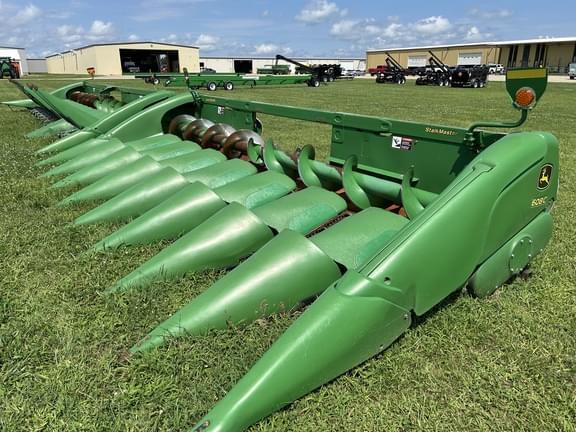 Image of John Deere 608C equipment image 1