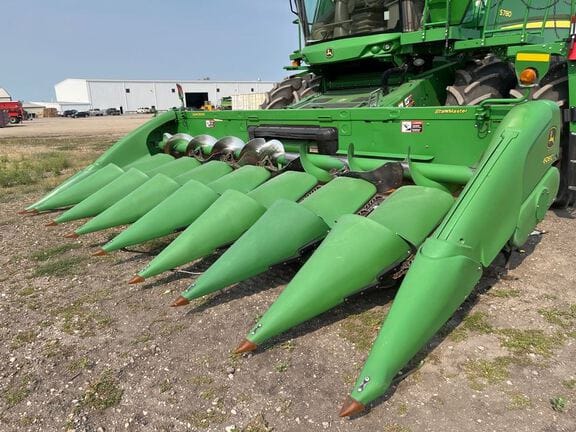 2012 John Deere 608C Equipment Image0