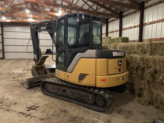 Image of John Deere 60D equipment image 2
