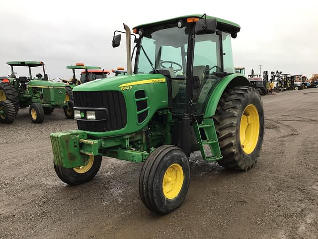 Image of John Deere 6100D equipment image 1