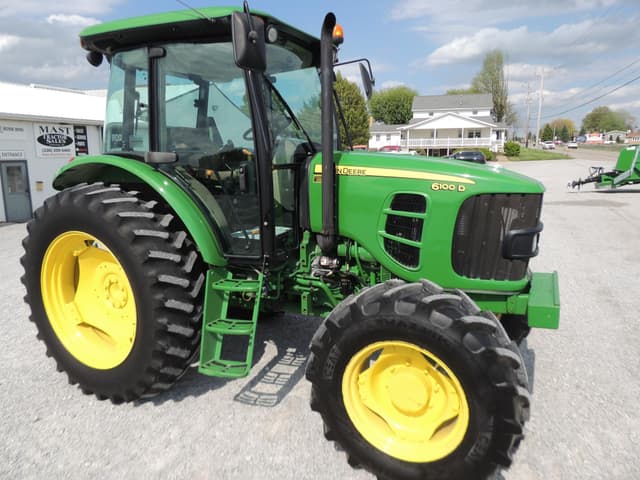 Image of John Deere 6100D equipment image 2
