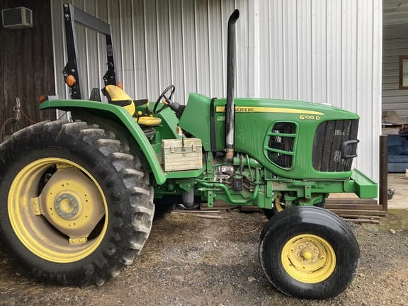 Main image John Deere 6100D