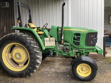 Main image John Deere 6100D