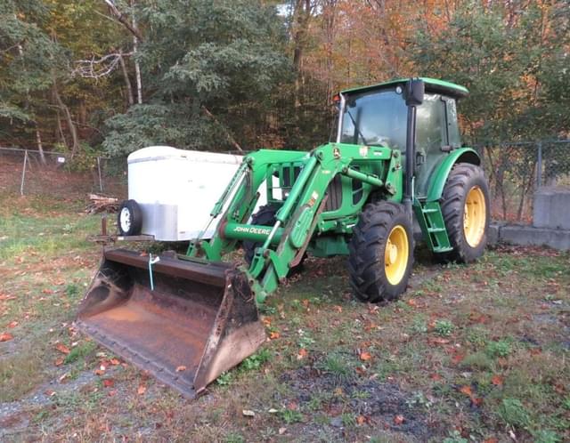 Image of John Deere 6115D equipment image 2