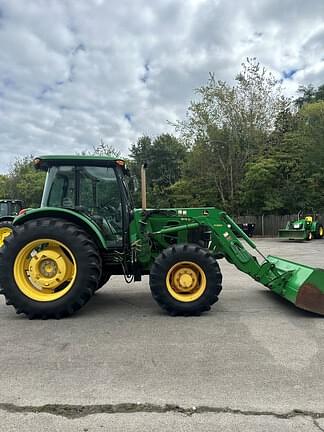 Image of John Deere 6115D equipment image 3