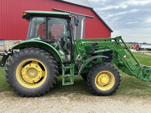 Image of John Deere 6115D equipment image 3
