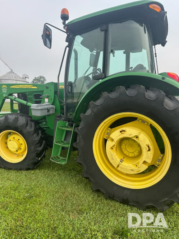 Image of John Deere 6115D equipment image 4