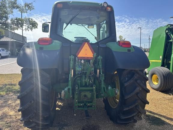 Image of John Deere 6125M equipment image 2